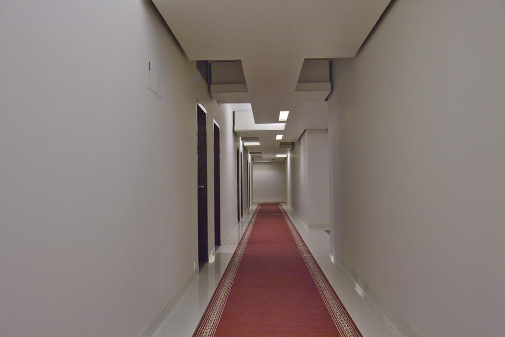 Nirvana Inn Силхет Номер фото