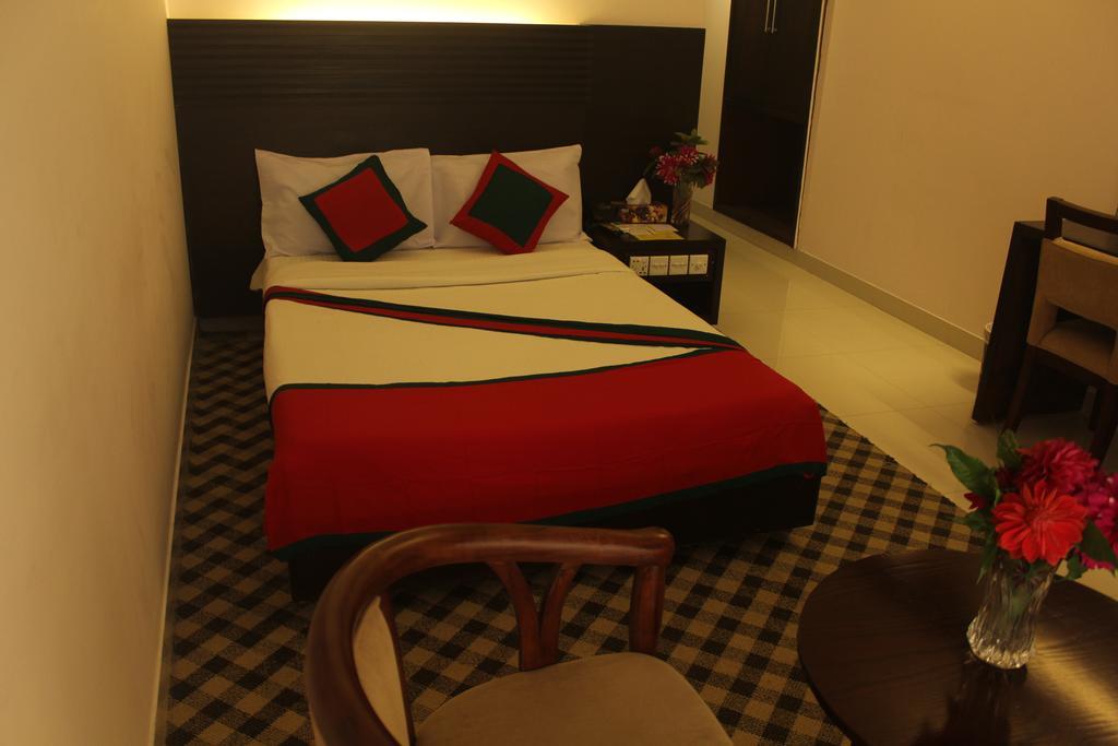 Nirvana Inn Силхет Экстерьер фото